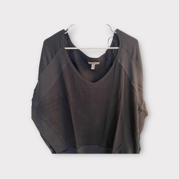 NWT Free People Santa Clara Thermal Black Long Sleeve T-Shirt Sz M - Picture 2 of 6